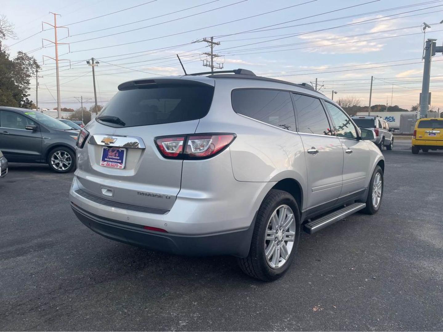 2013 Chevrolet Traverse (1GNKRGKDXDJ) with an V6 engine, Automatic transmission, located at 5700 Curlew Drive, Norfolk, VA, 23502, (757) 455-6330, 36.841885, -76.209412 - Photo#6